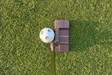 The Bettinardi Queen B 8 putter frames the golf ball incredibly well